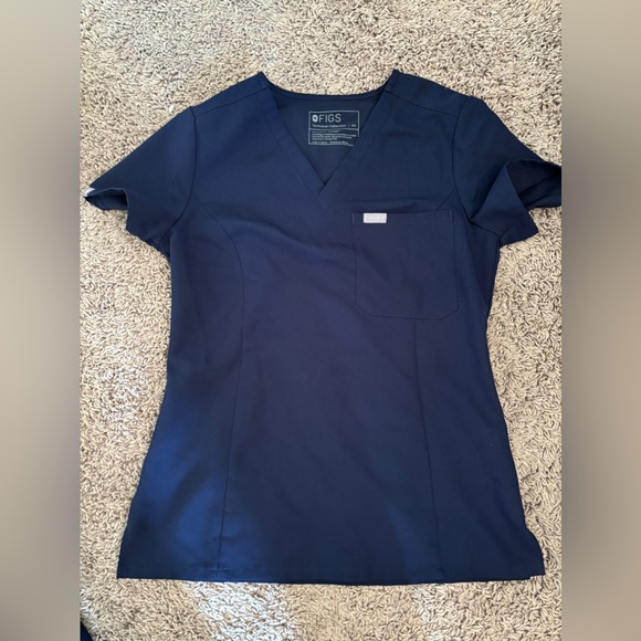 Figs Catarina Slim Fit One pocket Scrub top SOLD OUT XS worn 1x - Picture 2 of 4